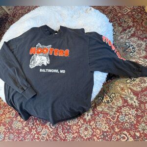 Vintage Hooters Long Sleeve T (XL)